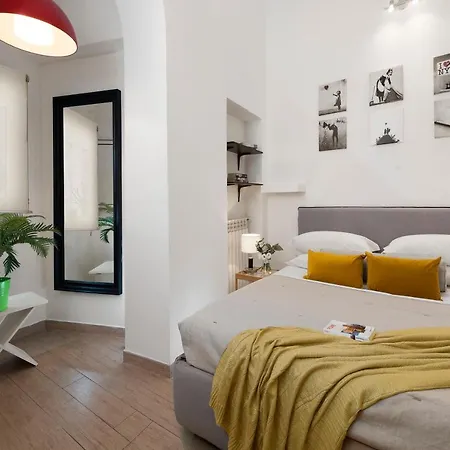 Apartment Grotte&grottino, 2 Next Door Apt In Campo De Fiori