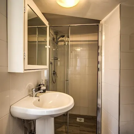 Apartment Grotte&grottino, 2 Next Door Apt In Campo De Fiori Rome