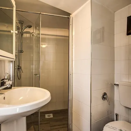Grotte&grottino, 2 Next Door Apt In Campo De Fiori Apartment Rome